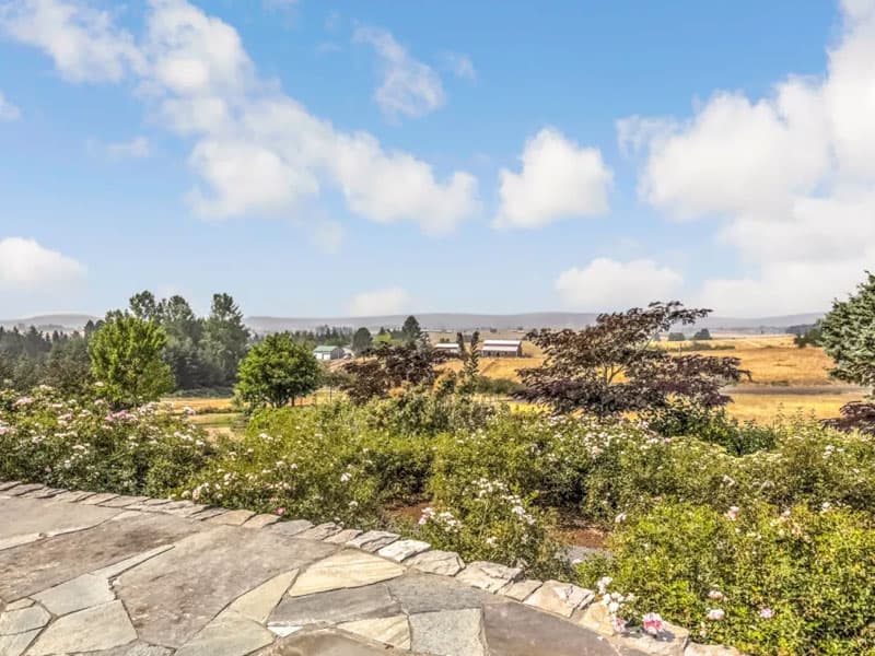 Building a Custom Home in Oregon Wine Country: What You Need to Know