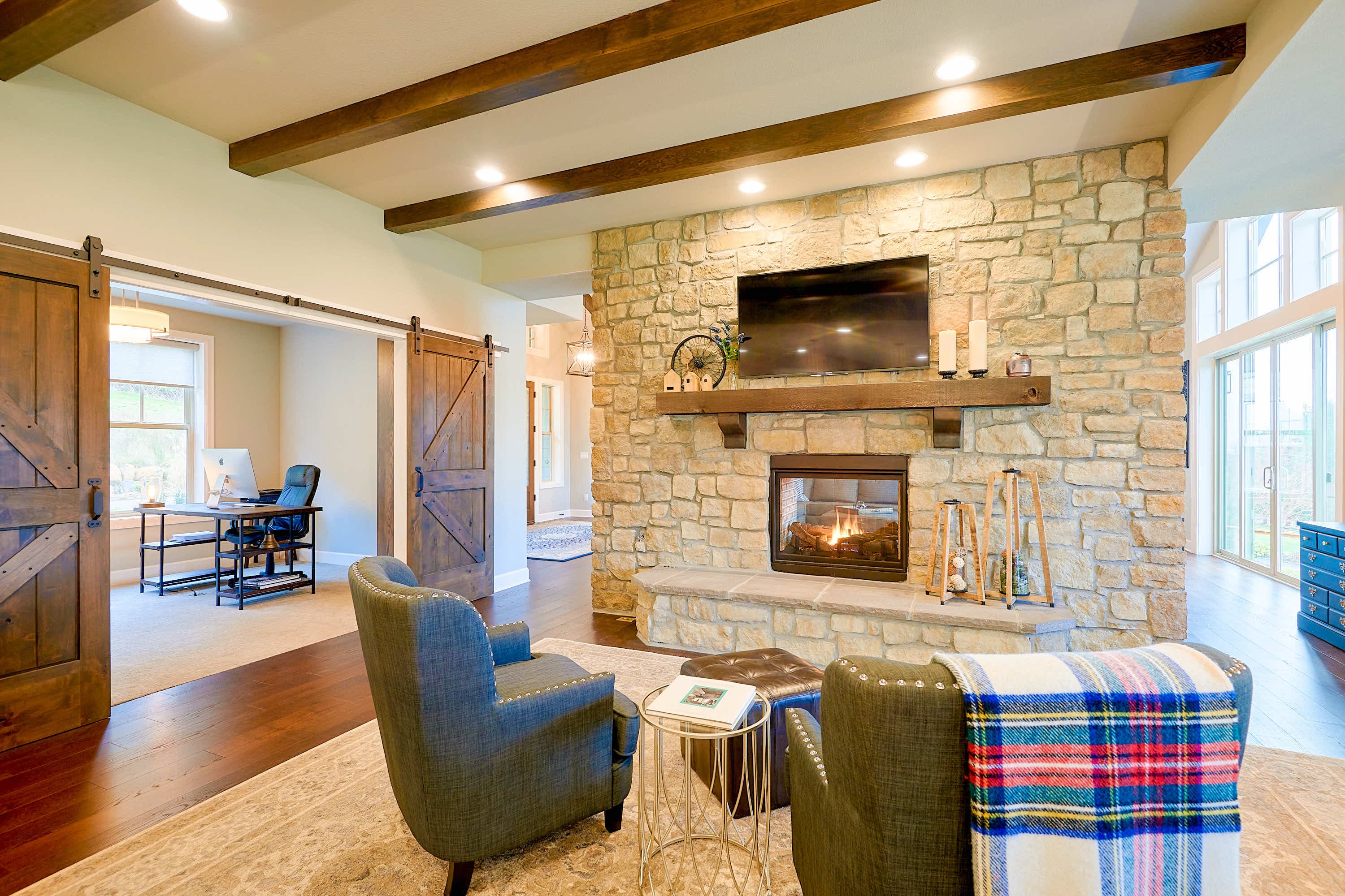 Deschutes interior 1