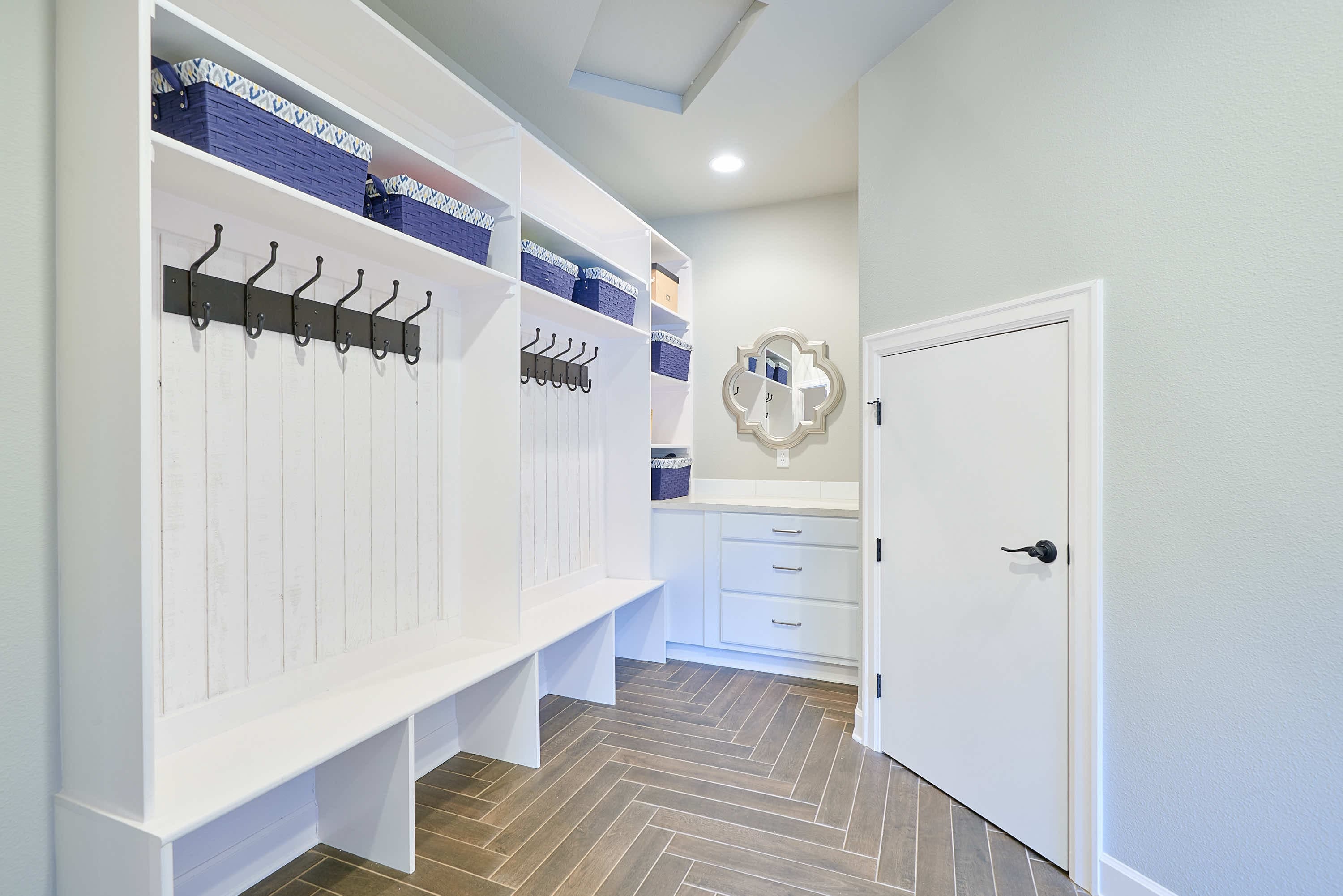 Deschutes interior 6